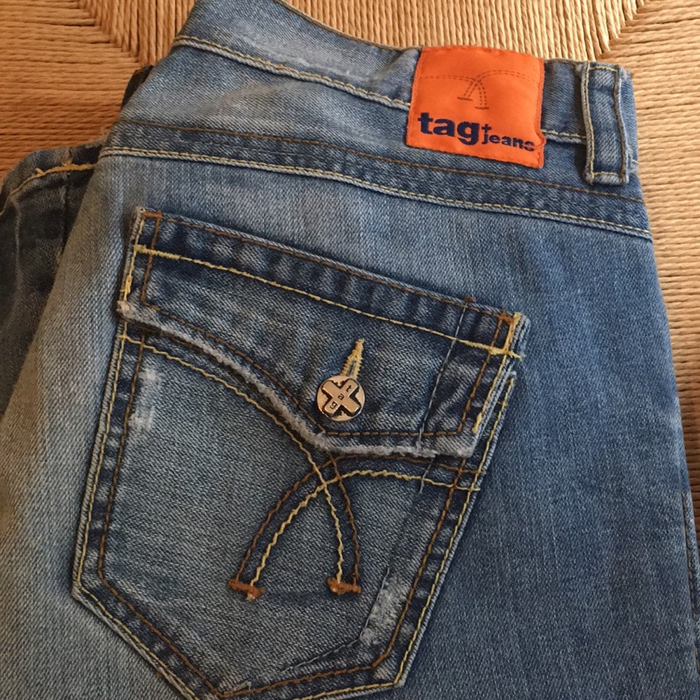 Tag Jeans